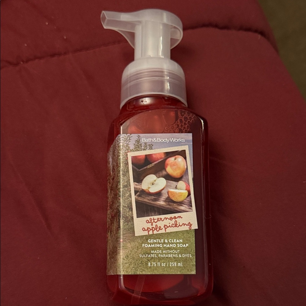 🍎 BBW Afternoon Apple Picking Foaming Hand Soap NEW